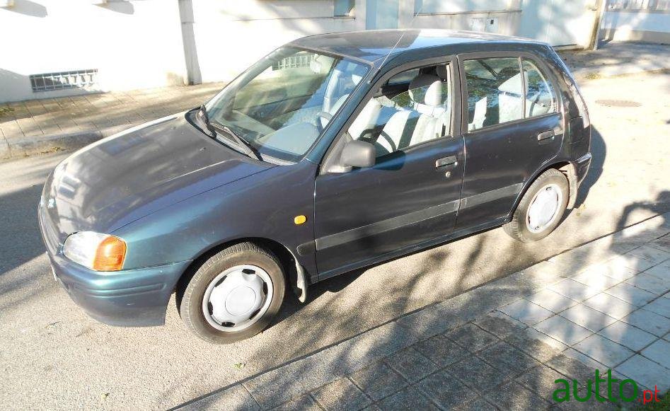1997' Toyota Starlet photo #3