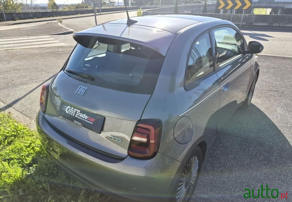 2021' Fiat 500e C Icon photo #3
