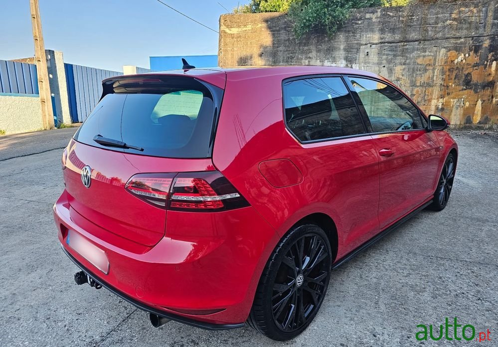 2014' Volkswagen Golf 2.0 Tsi Gti photo #3