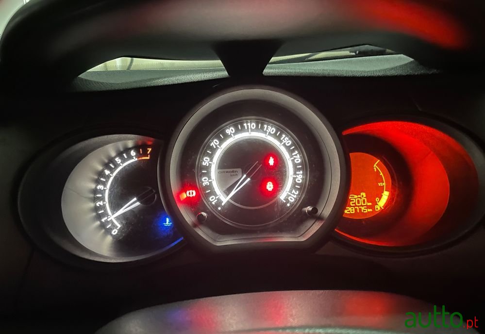 2015' Citroen C3 1.2 Puretech Collection photo #6