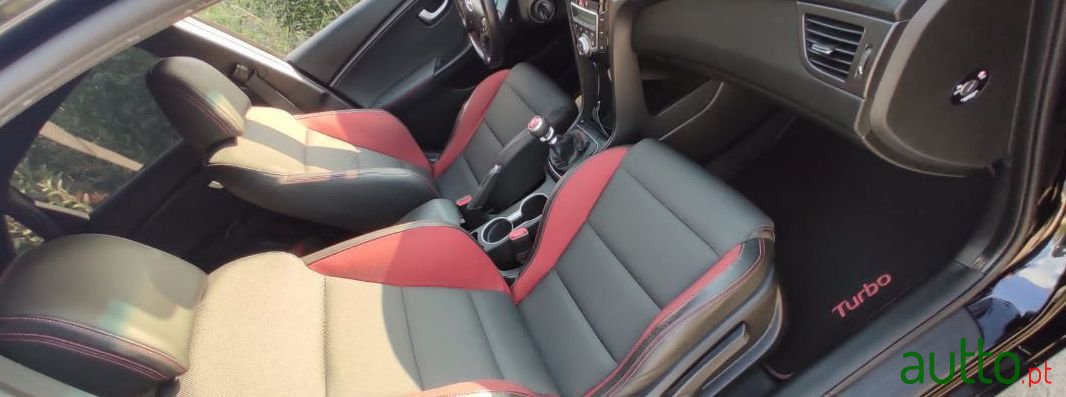 2015' Hyundai I30 photo #3