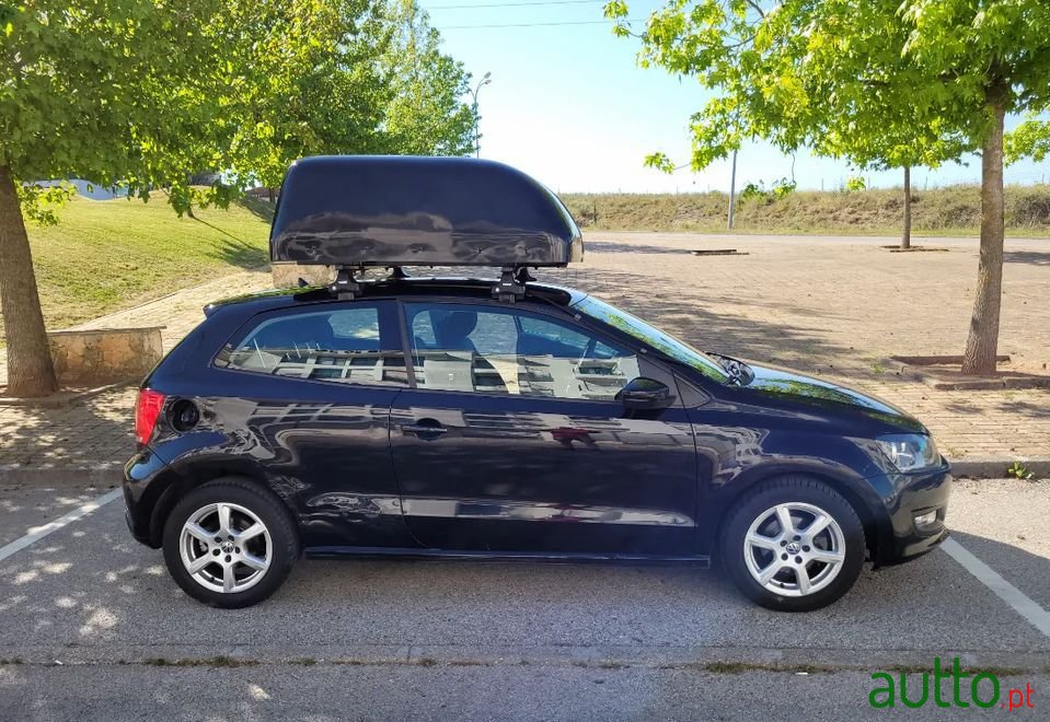 2013' Volkswagen Polo photo #2