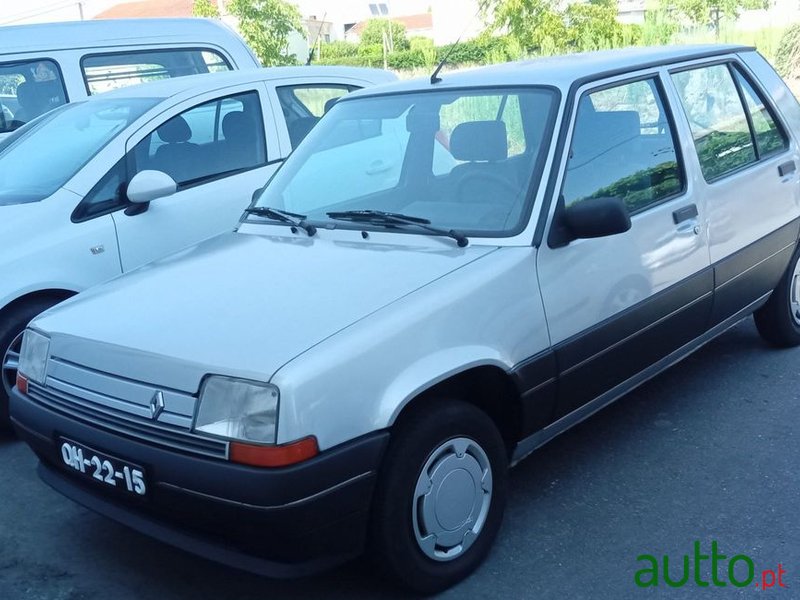 1988' Renault 5 photo #2
