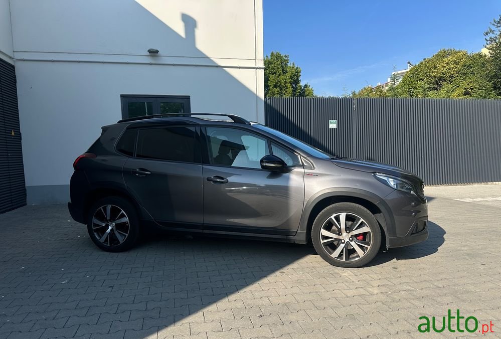 2017' Peugeot 2008 Puretech photo #4