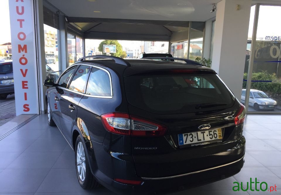 2011' Ford Mondeo Sw photo #4