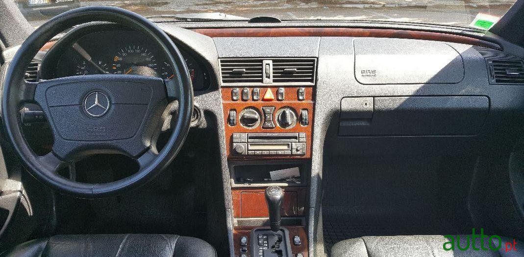 1998' Mercedes-Benz C-250 photo #1