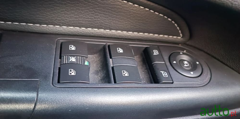 2006' Opel Zafira photo #5