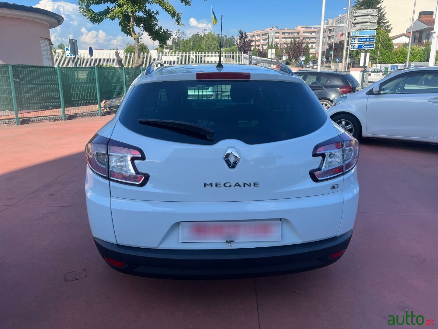 2013' Renault Megane Sport Tourer photo #5