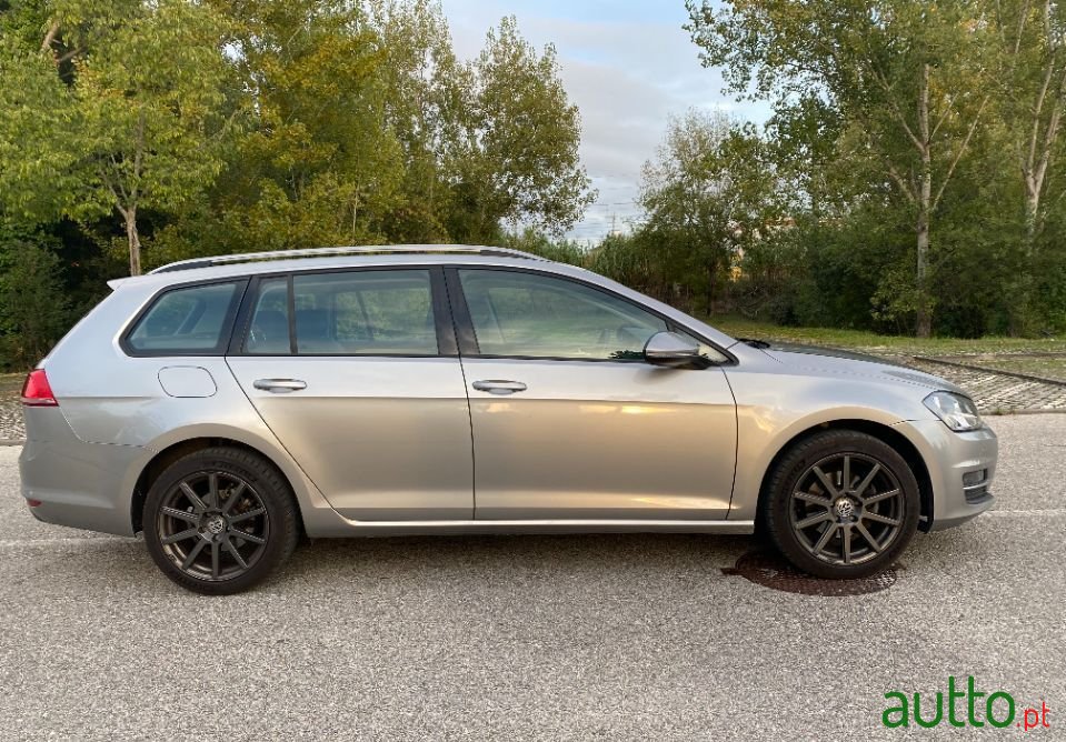 2015' Volkswagen Golf Variant photo #4