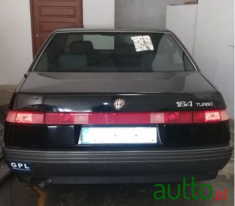 1990' Alfa Romeo 164 photo #2