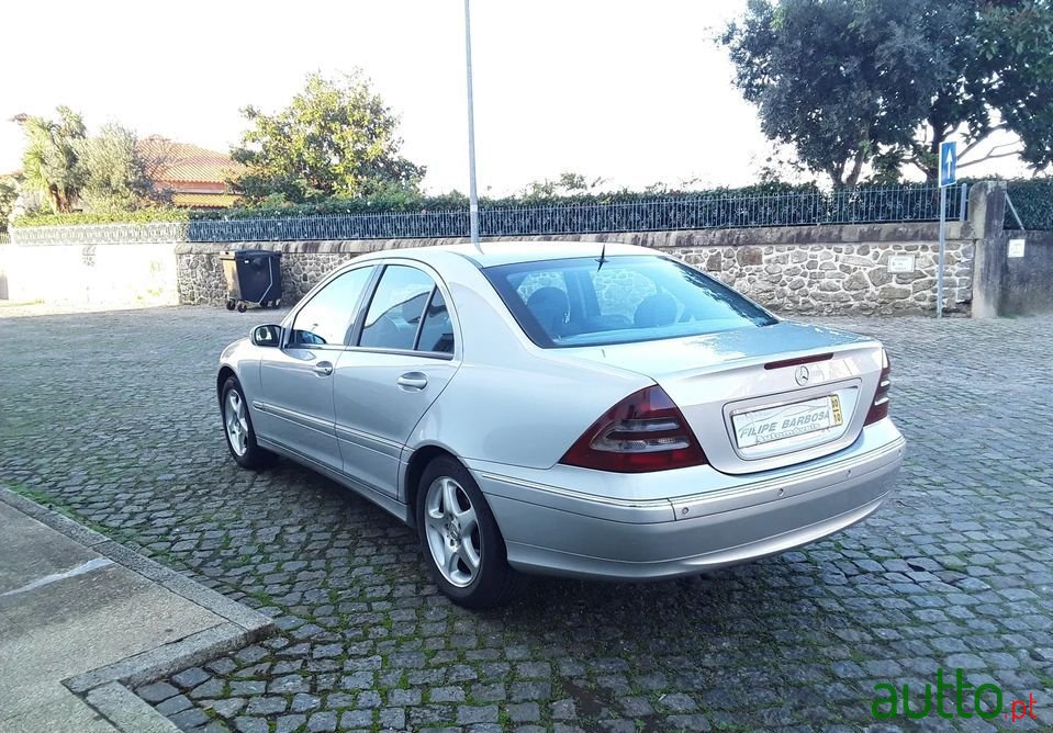 2000' Mercedes-Benz C-220 photo #6
