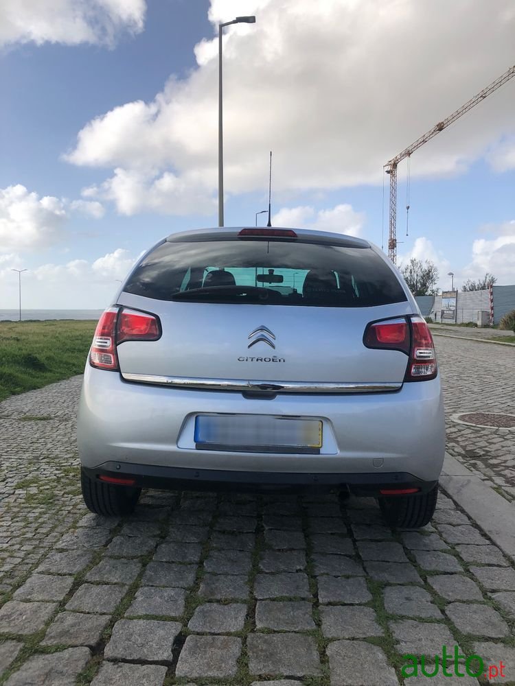 2014' Citroen C3 1.2 Vti Seduction 15 photo #5