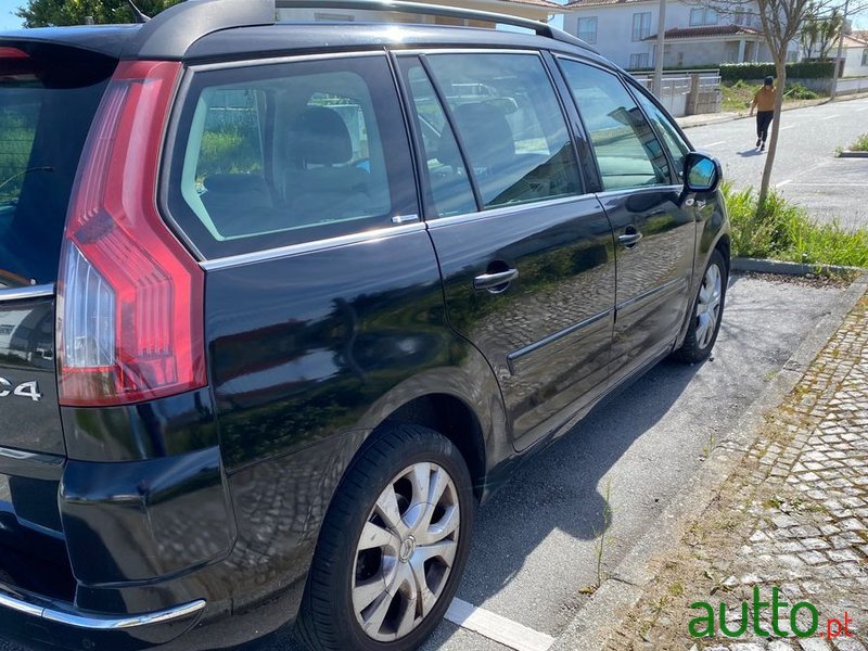 2010' Citroen C4 Grand Picasso photo #1