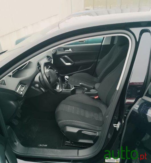 2015' Peugeot 308 Sw photo #1