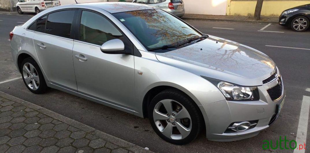 2011' Chevrolet Cruze Lt photo #4