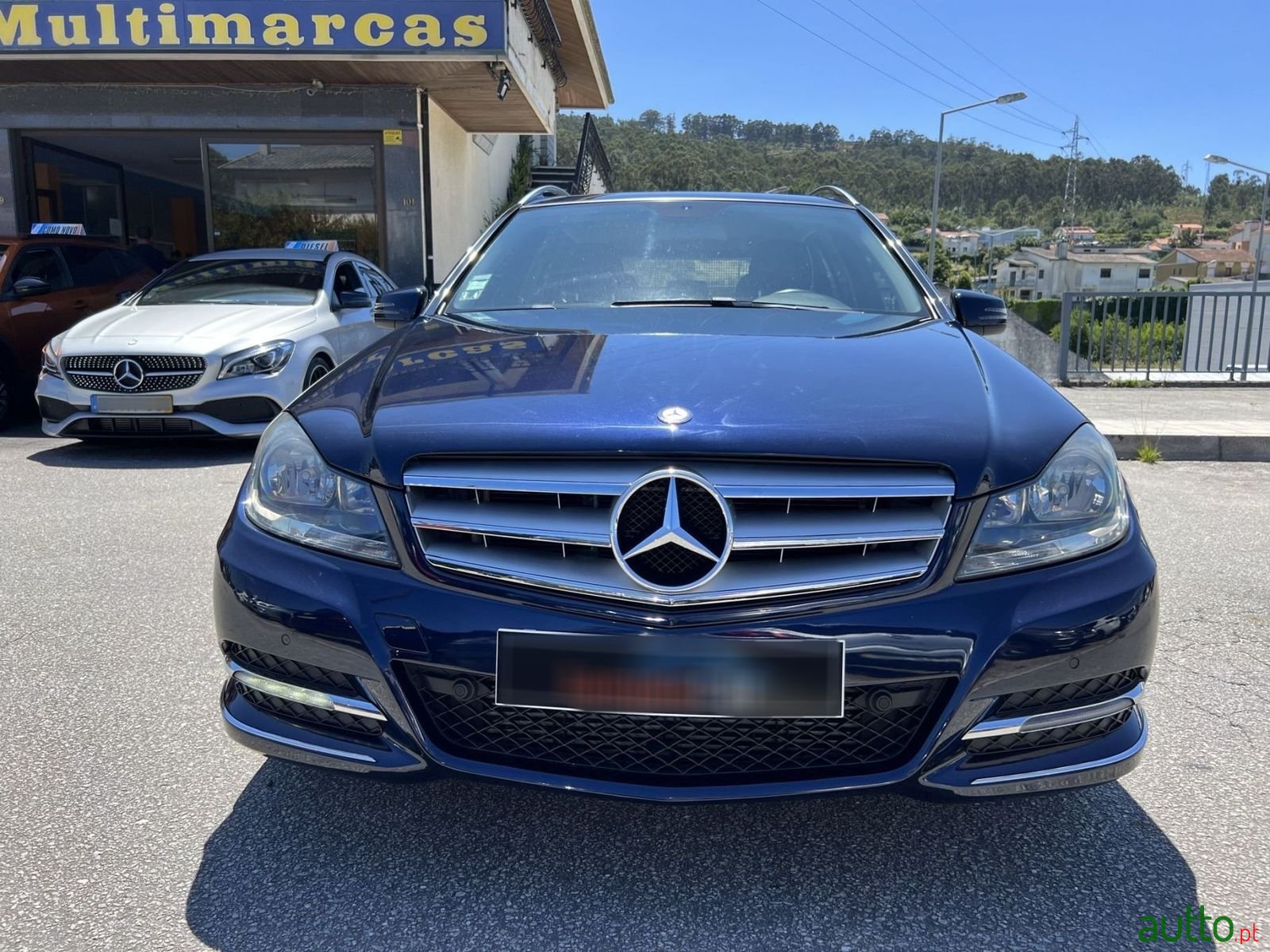 2013' Mercedes-Benz C-220 photo #2