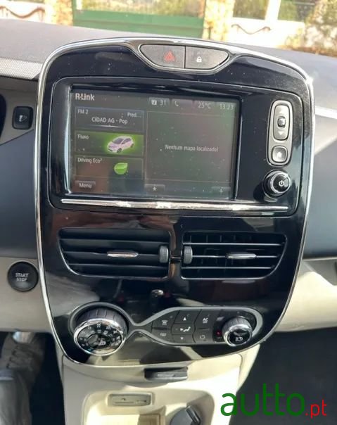 2015' Renault Zoe photo #5