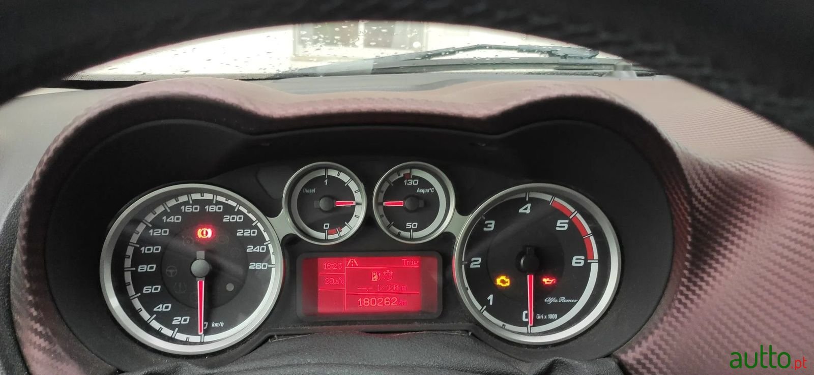 2014' Alfa Romeo MiTo photo #3