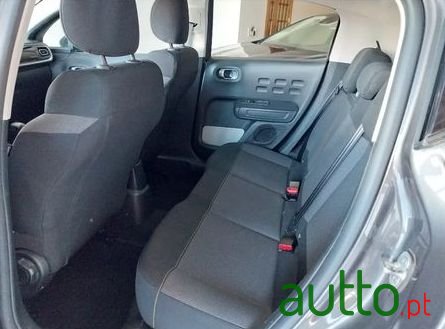 2019' Citroen C3 1.5 Bluehdi Shine photo #3