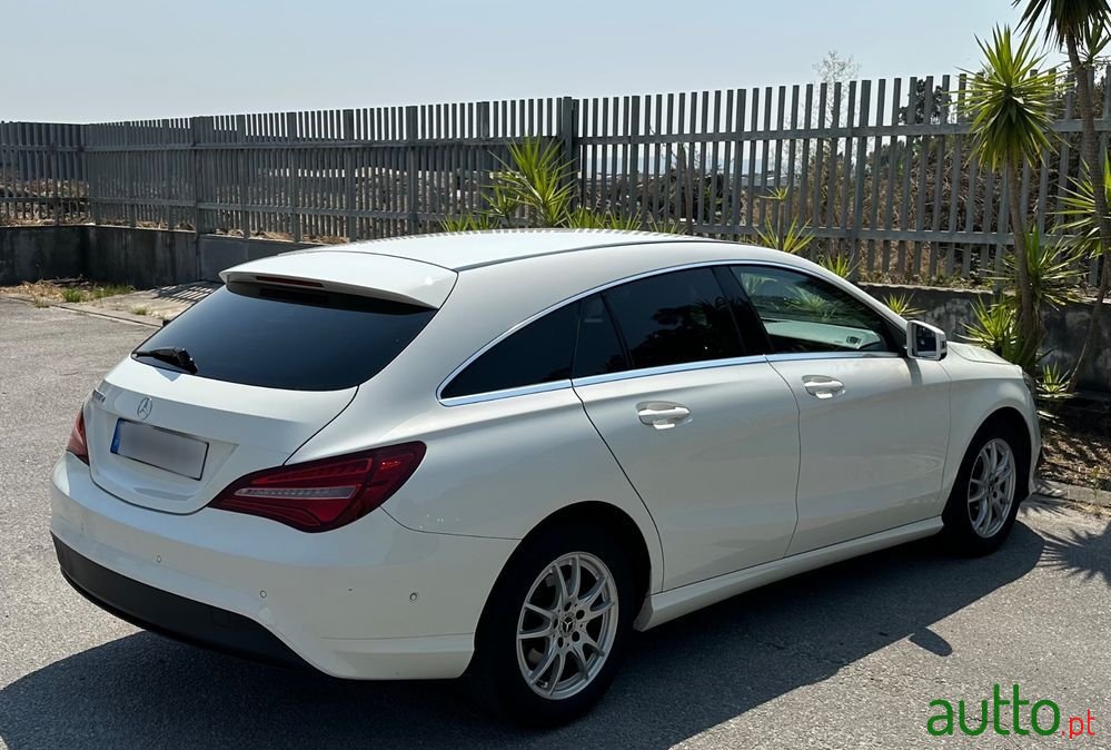 2017' Mercedes-Benz Classe Cla photo #5