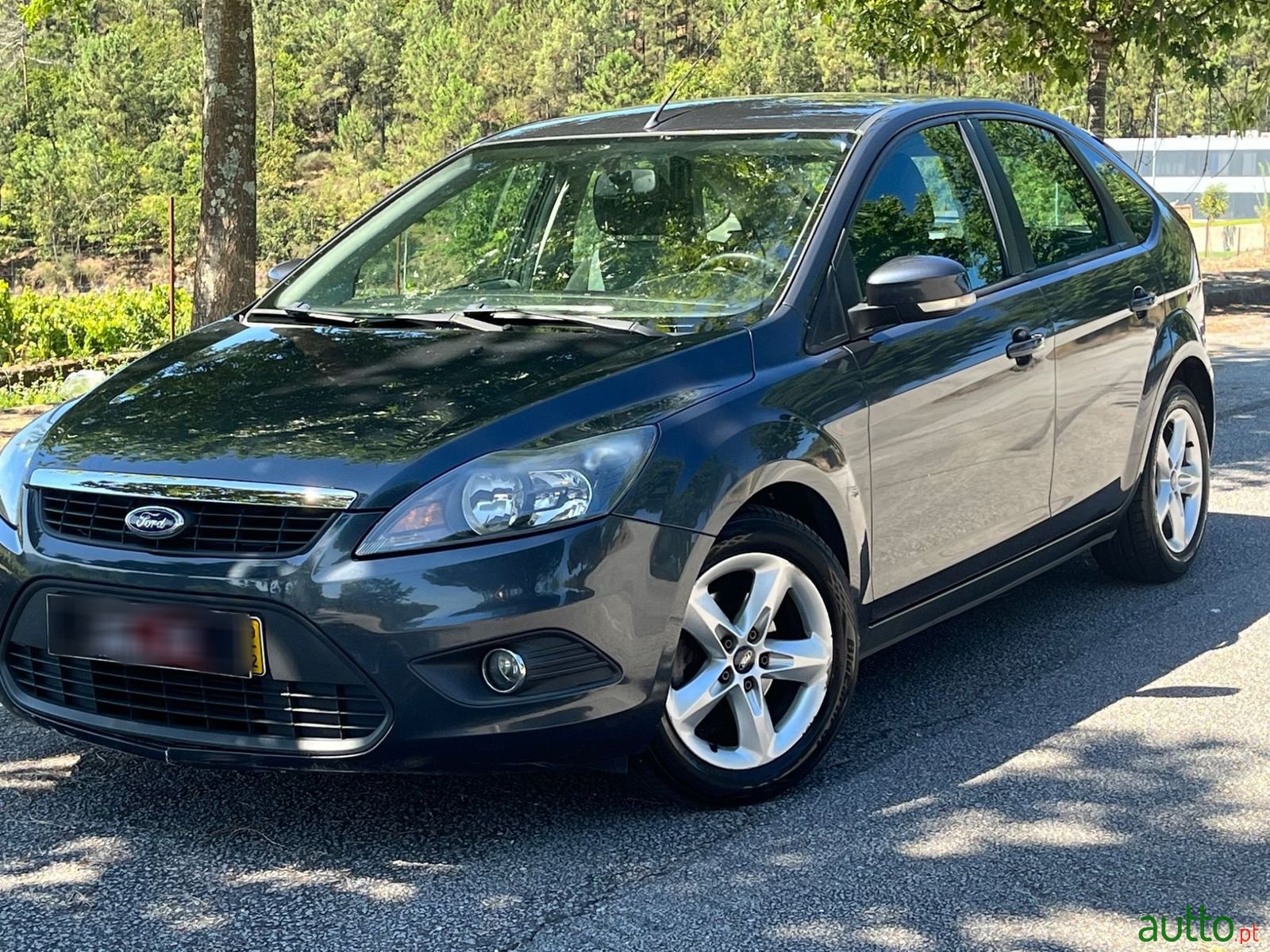 2009' Ford Focus photo #4