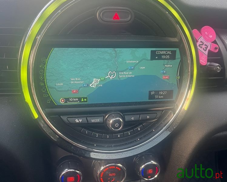 2016' MINI Cooper D 5 Portas photo #6