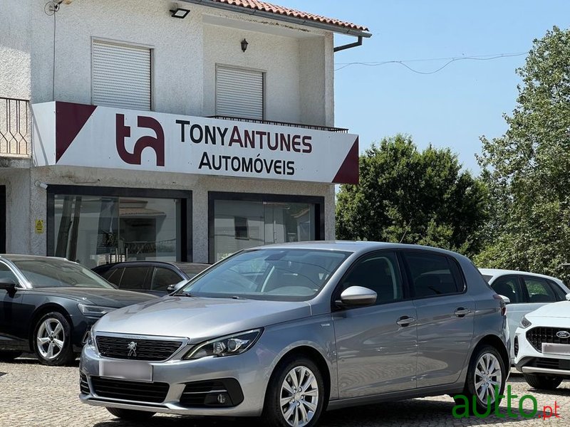 2018' Peugeot 308 photo #1