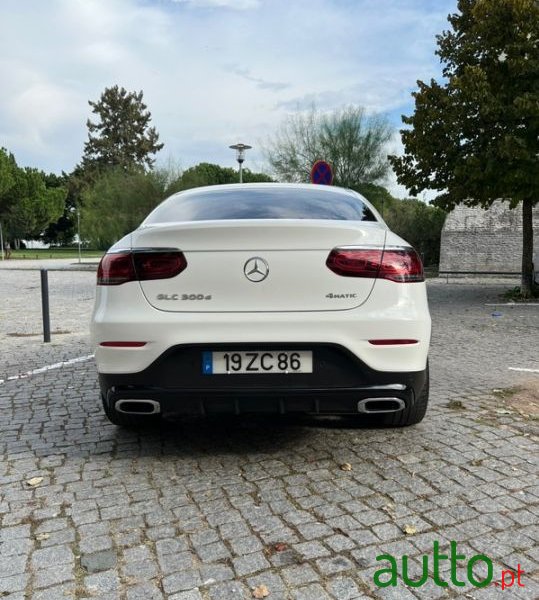 2019' Mercedes-Benz GLC 300 photo #3