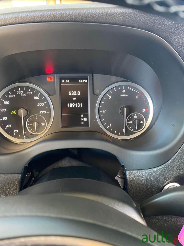 2019' Mercedes-Benz Vito photo #5