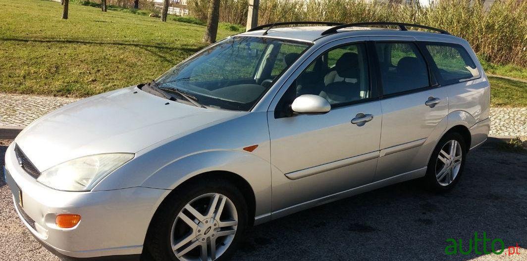 2001' Ford Focus Sw photo #2
