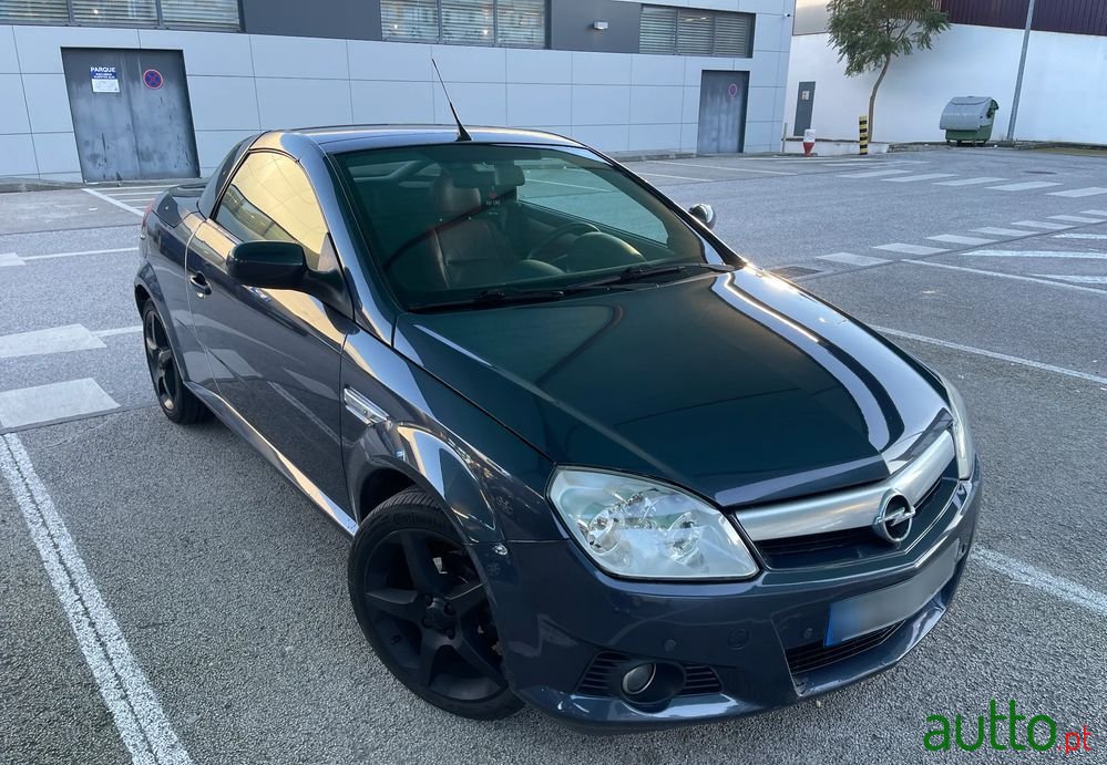 2008' Opel Tigra Twintop photo #1