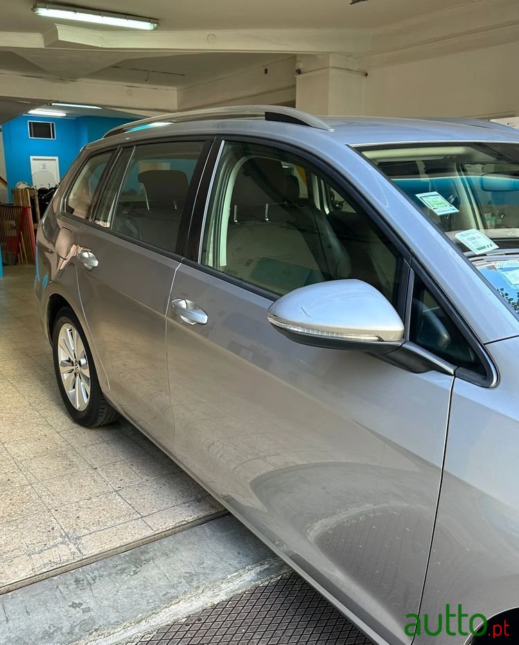 2019' Volkswagen Golf Variant photo #3