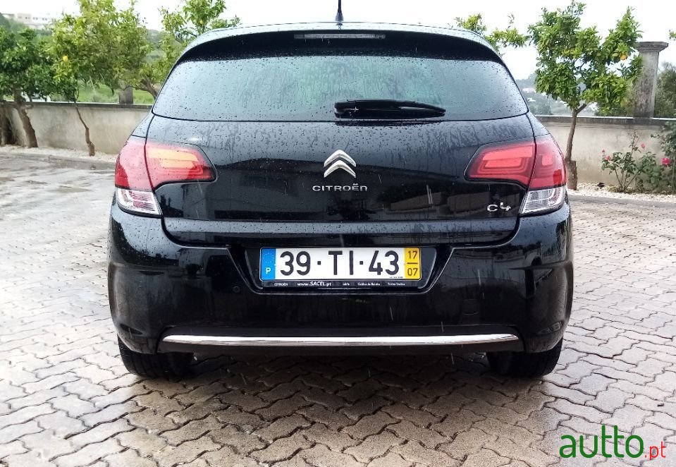 2017' Citroen C4 photo #6