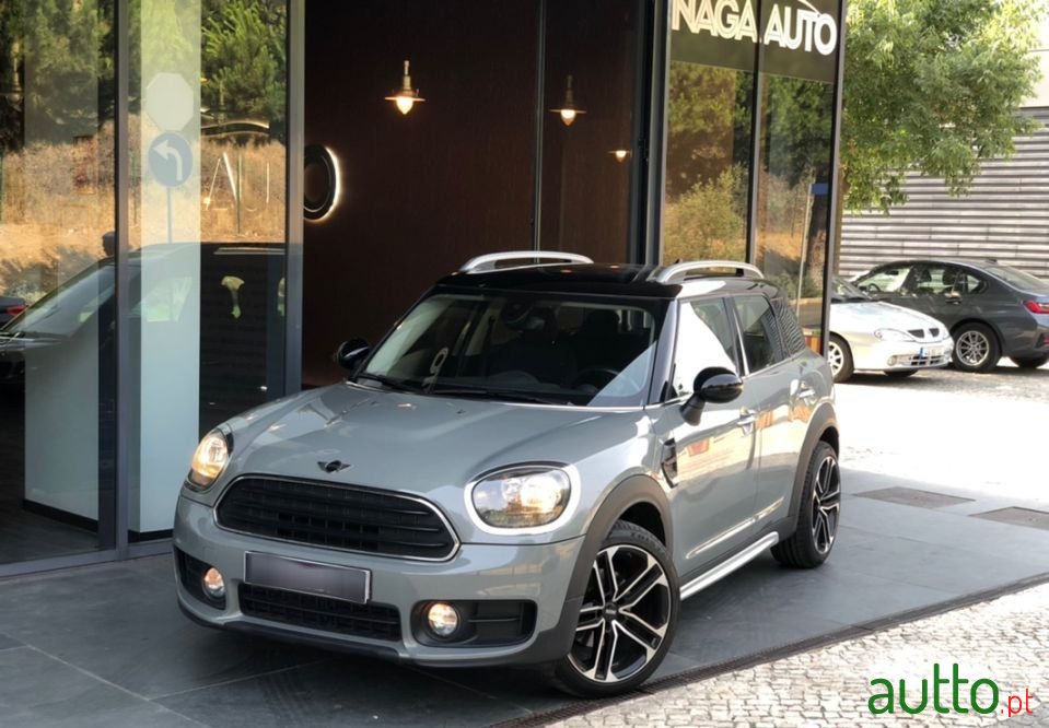 2017' MINI Countryman photo #2