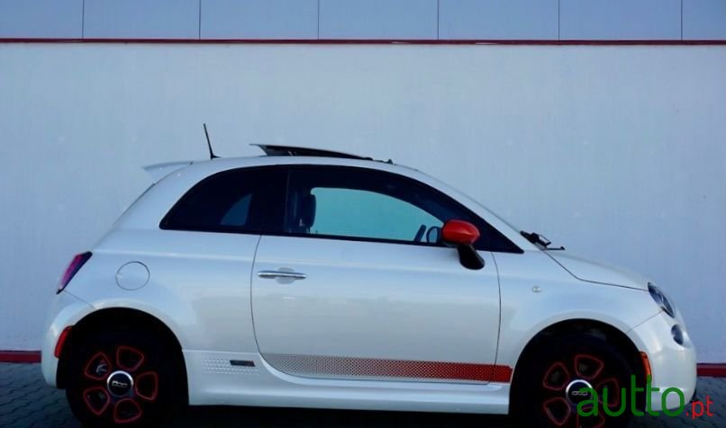 2016' Fiat 500E photo #3