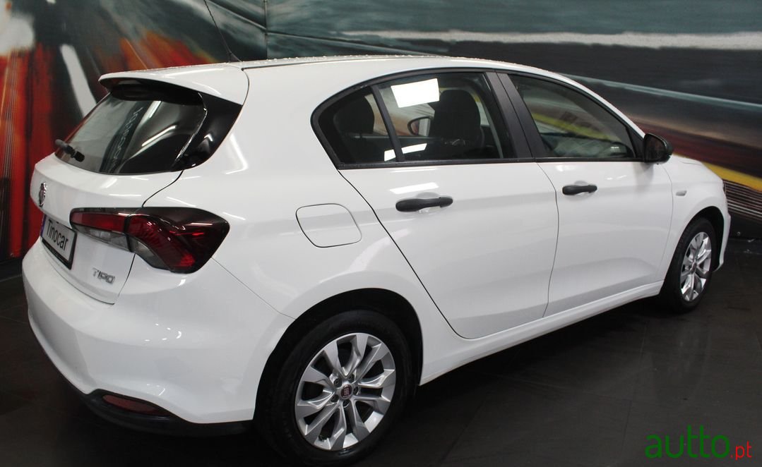2019' Fiat Tipo photo #3