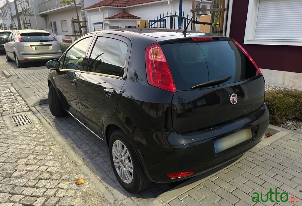 2018' Fiat Grande Punto photo #2