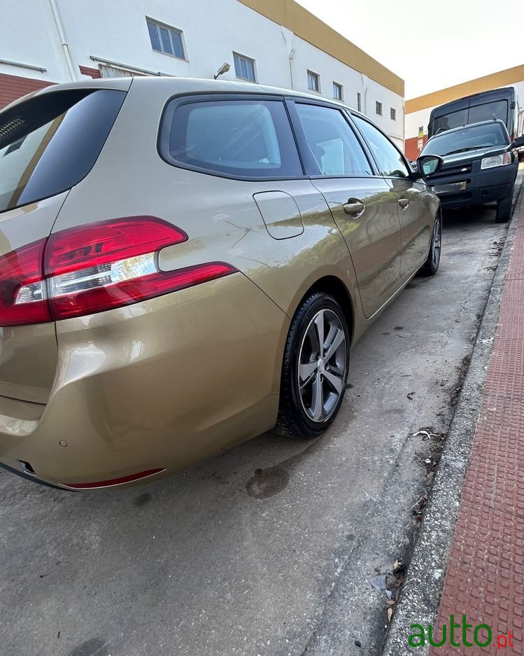 2018' Peugeot 308 1.5 Bluehdi Gt photo #5