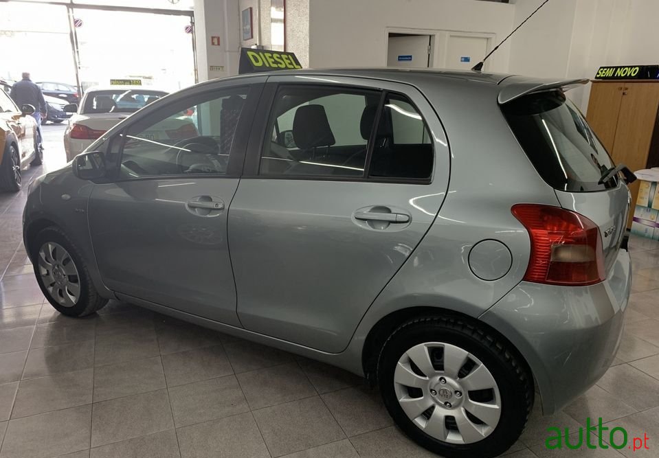 2006' Toyota Yaris photo #4