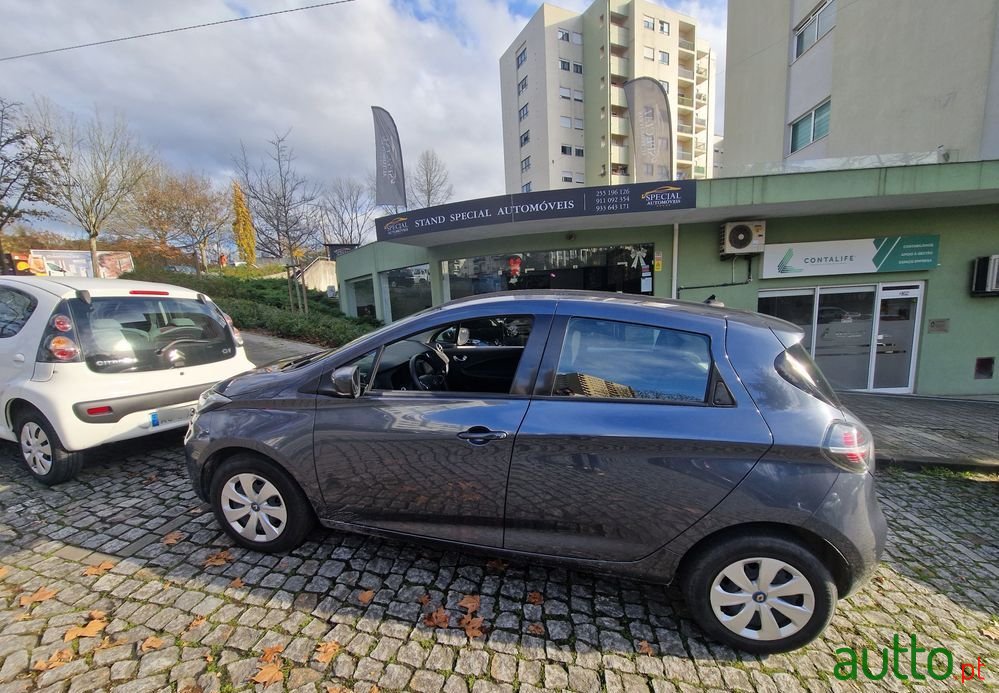 2020' Renault Zoe Intens 50 photo #3
