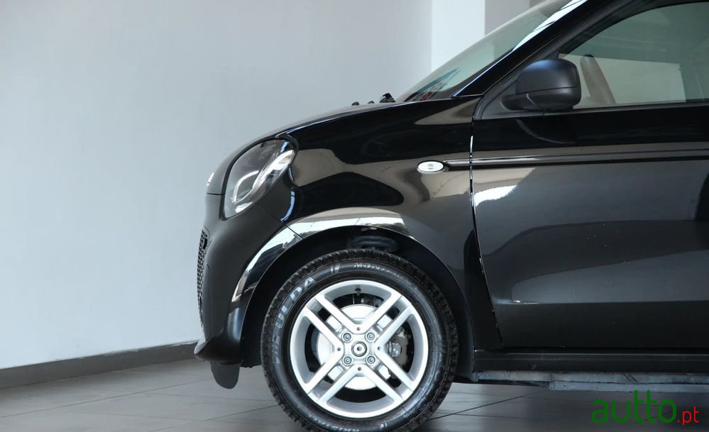 2021' Smart Forfour Eq Passion photo #6