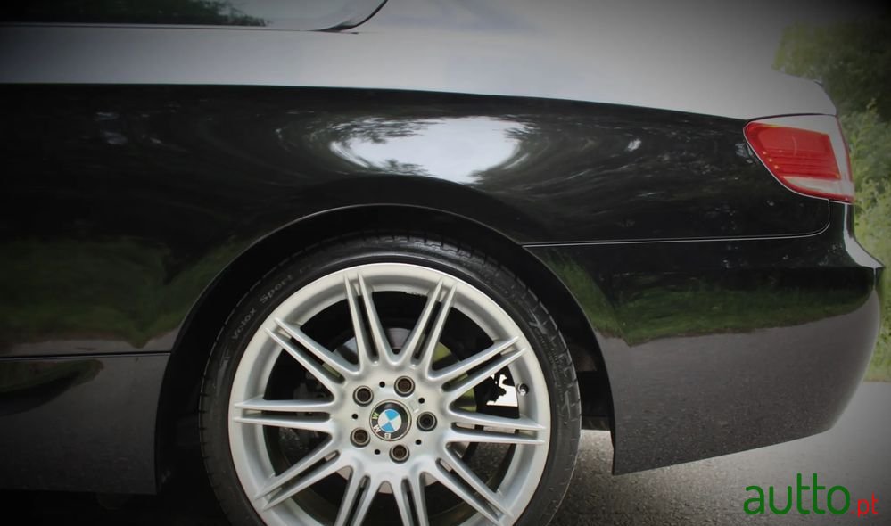 2008' BMW 320 D Coupe photo #5