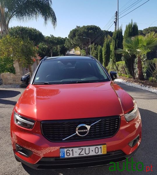 2020' Volvo Xc-40 photo #1