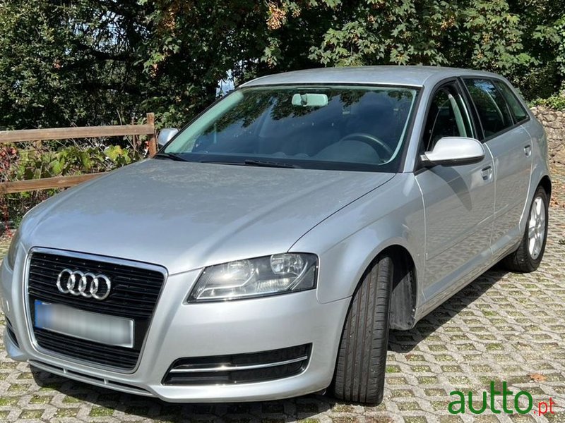 2011' Audi A3 Sportback photo #3