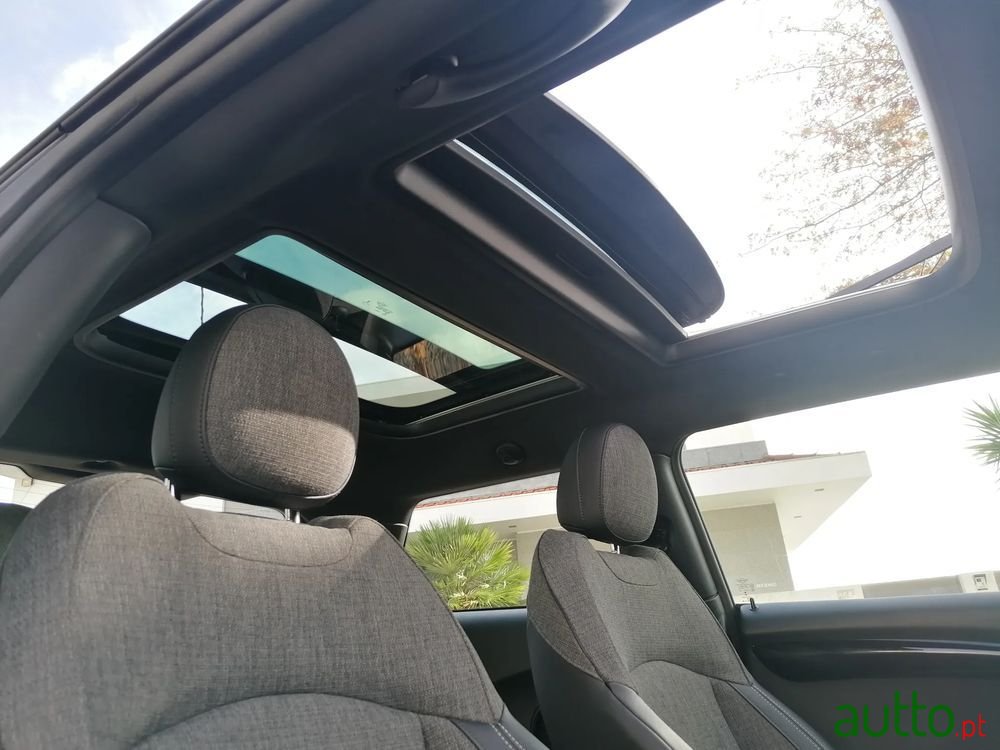 2020' MINI Cooper Se Collection photo #4