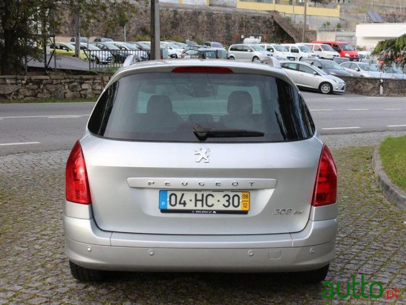 2008' Peugeot 308 Sw photo #2