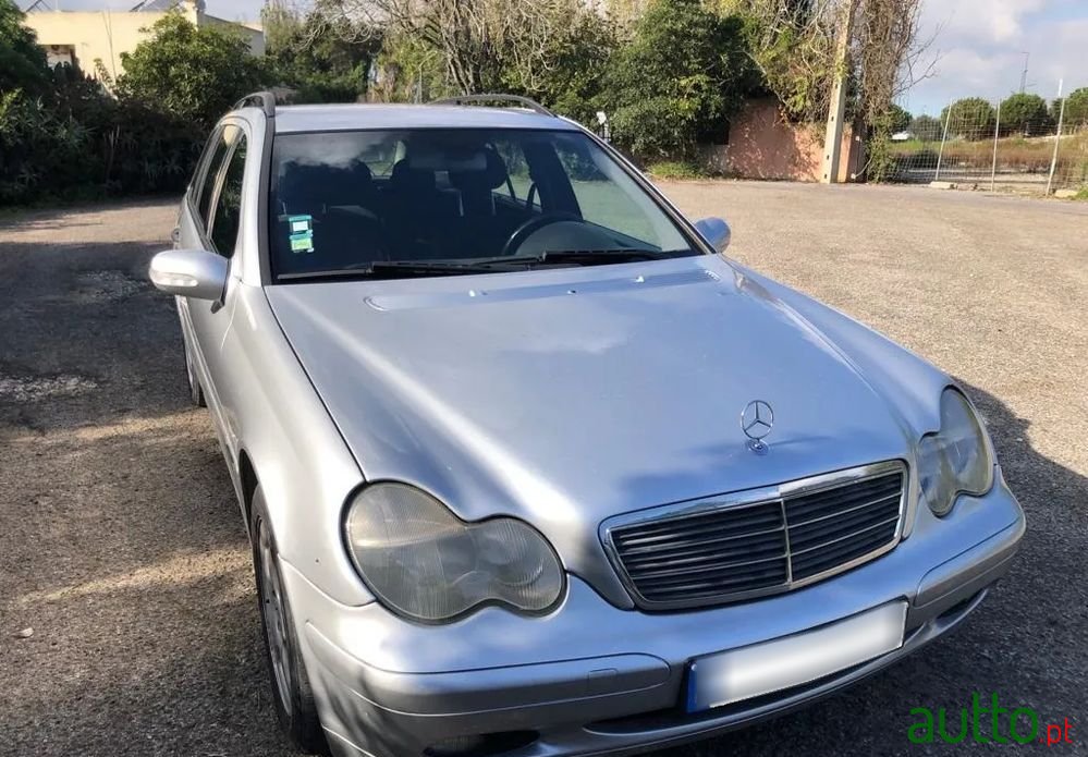 2001' Mercedes-Benz C 220 photo #6