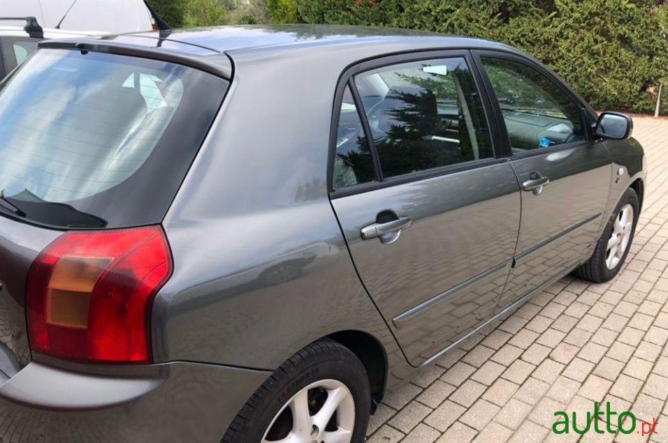 2003' Toyota Corolla 2.0 D4D photo #4