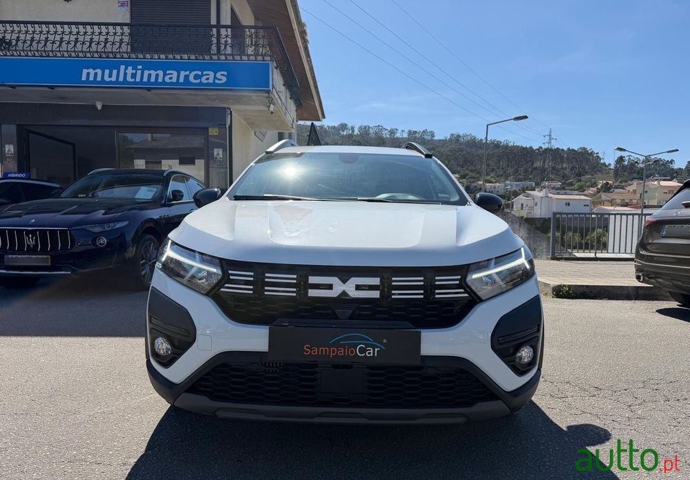 2023' Dacia Jogger 1.0 Tce Extreme 7L photo #2