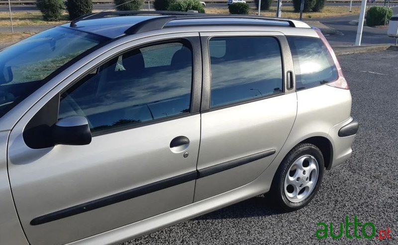 2006' Peugeot 206 Sw photo #5